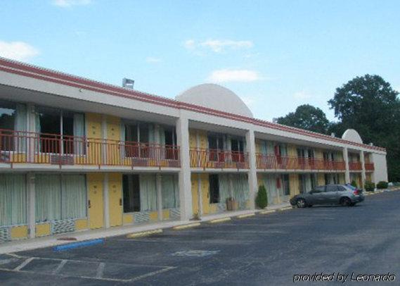 Econo Lodge Йемасси Экстерьер фото